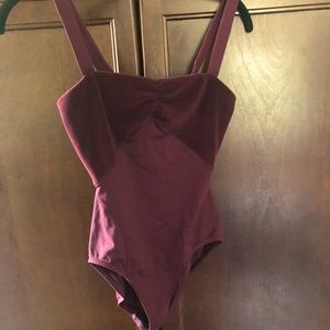 Mirella women’s medium velvet maroon leotard